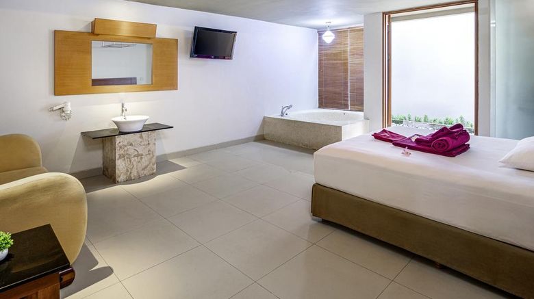 <b>Novotel Palembang Spa</b>. Images powered by <a href="https://iceportal.shijigroup.com/" title="IcePortal" target="_blank">IcePortal</a>.