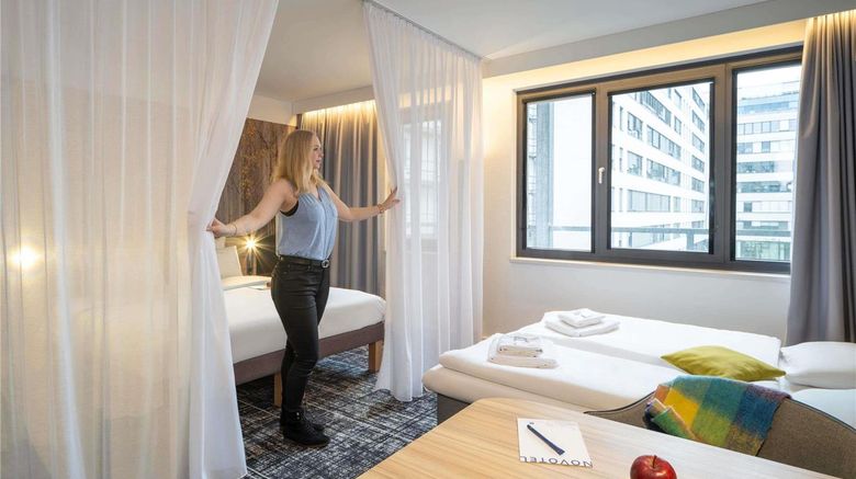 <b>Novotel Suites Wien City Donau Room</b>. Images powered by <a href="https://iceportal.shijigroup.com/" title="IcePortal" target="_blank">IcePortal</a>.