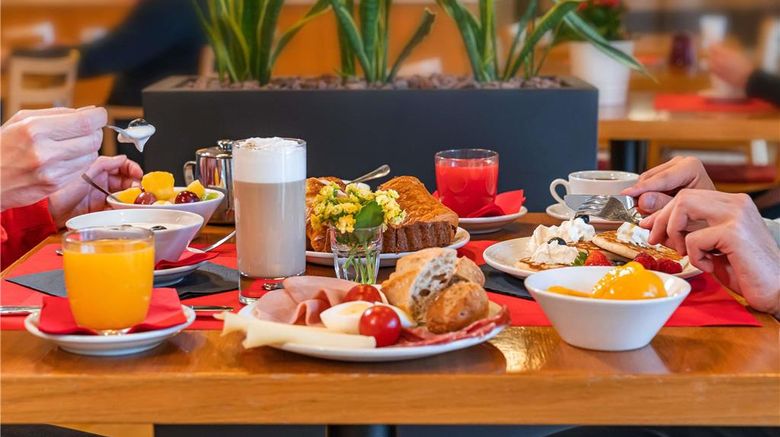 <b>Ibis Firenze Nord Restaurant</b>. Images powered by <a href="https://iceportal.shijigroup.com/" title="IcePortal" target="_blank">IcePortal</a>.