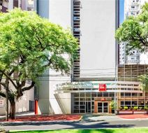 Ibis Hotel Maringa Exterior