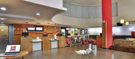 Ibis Hotel Maringa Exterior