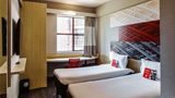 Ibis Hotel Maringa Room