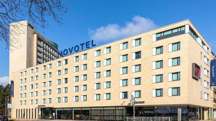 Novotel Hamburg Alster Exterior