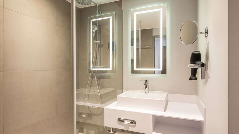 <b>Novotel Hamburg Alster Exterior</b>. Images powered by <a href="https://iceportal.shijigroup.com/" title="IcePortal" target="_blank">IcePortal</a>.