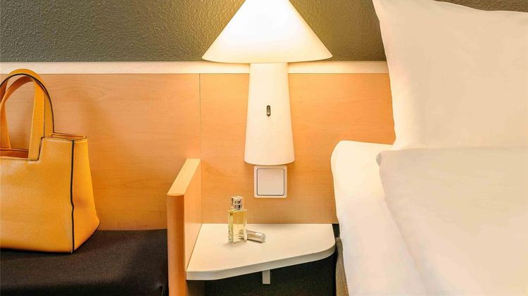 Ibis Wien Schoenbrunnerstrasse Room