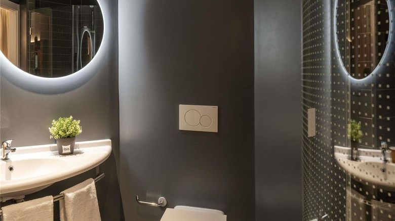 <b>Ibis Madrid Aeropuerto Barajas Room</b>. Images powered by <a href="https://iceportal.shijigroup.com/" title="IcePortal" target="_blank">IcePortal</a>.