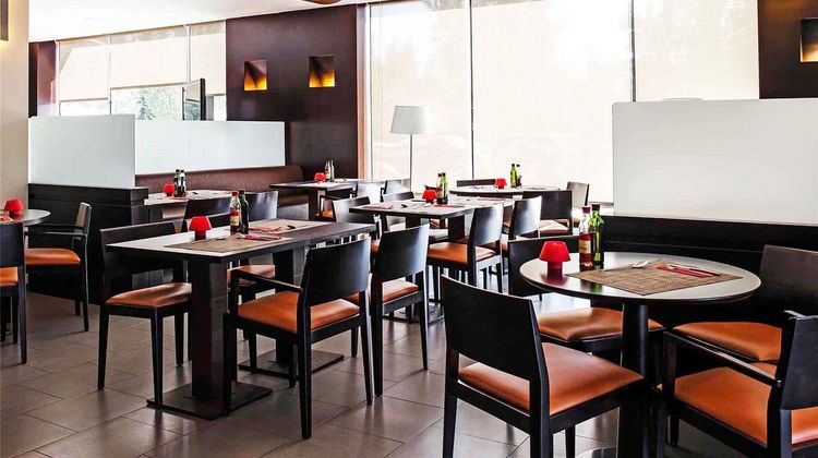 Ibis Barcelona Molins de Rei Exterior