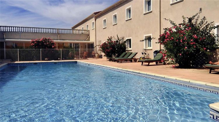 Ibis Orange Sud Pool