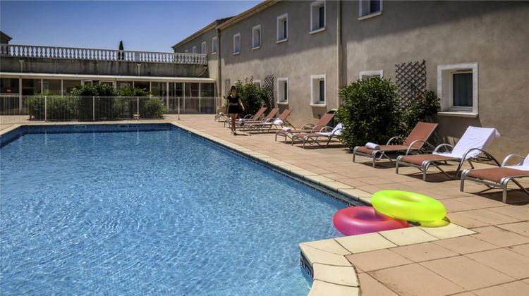 Ibis Orange Sud Pool