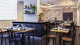 <b>Novotel Paris 17 Restaurant</b>. Images powered by <a href="https://iceportal.shijigroup.com/" title="IcePortal" target="_blank">IcePortal</a>.