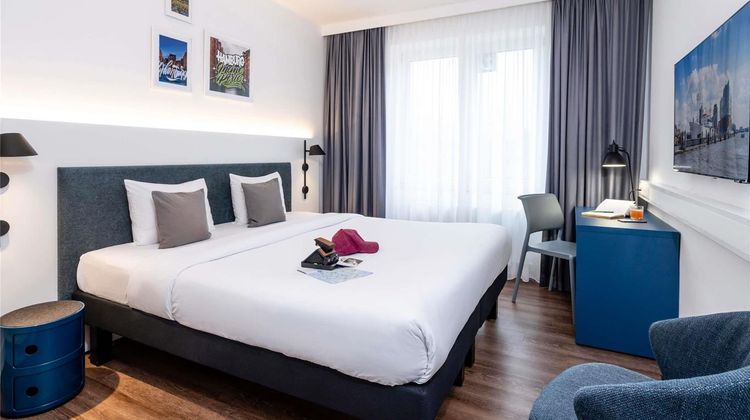 Ibis Styles Hamburg Alster City Exterior