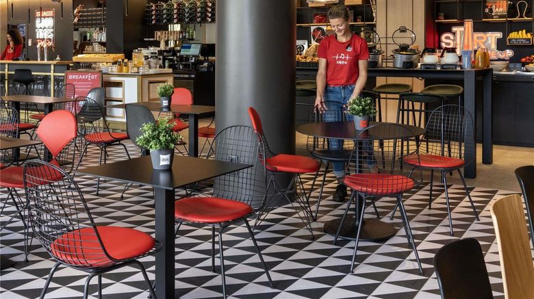 <b>Ibis Barcelona Aeropuerto Viladecans Restaurant</b>. Images powered by <a href="https://iceportal.shijigroup.com/" title="IcePortal" target="_blank">IcePortal</a>.