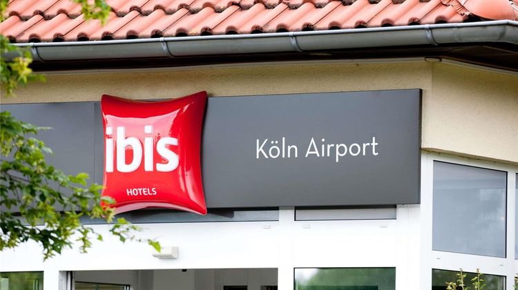 Ibis Koeln Airport Exterior