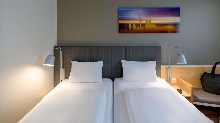Ibis Koeln Airport Room