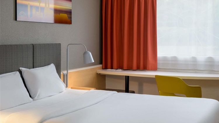 Ibis Koeln Airport Room