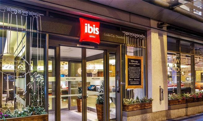 Ibis London City Exterior