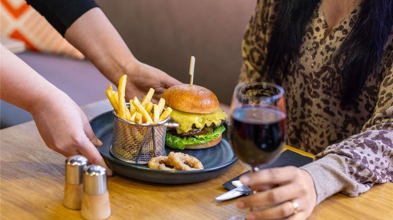 <b>Ibis London City Restaurant</b>. Images powered by <a href="https://iceportal.shijigroup.com/" title="IcePortal" target="_blank">IcePortal</a>.