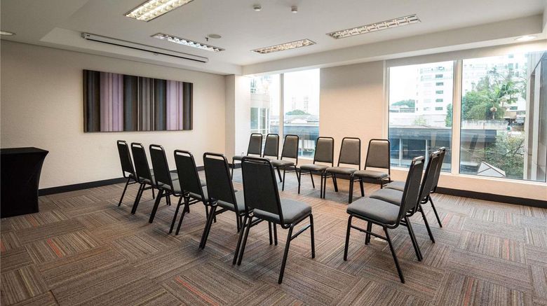 <b>Hotel Ibis Guarulhos Meeting</b>. Images powered by <a href="https://iceportal.shijigroup.com/" title="IcePortal" target="_blank">IcePortal</a>.