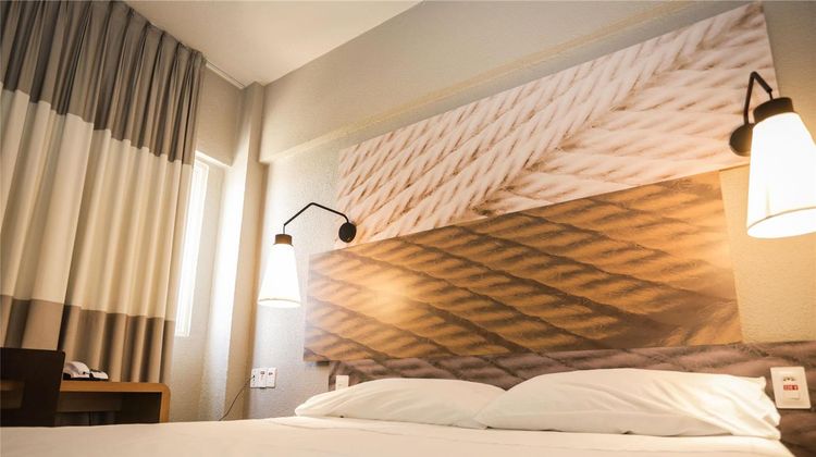 Ibis Hotel Teresina Room