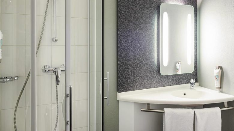 <b>Ibis Daumesnil Porte Doree Room</b>. Images powered by <a href="https://iceportal.shijigroup.com/" title="IcePortal" target="_blank">IcePortal</a>.