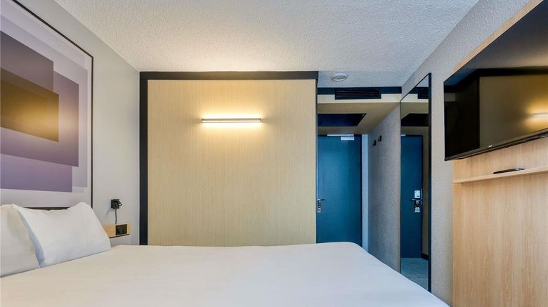 <b>Ibis Orly Chevilly Tram 7 Room</b>. Images powered by <a href="https://iceportal.shijigroup.com/" title="IcePortal" target="_blank">IcePortal</a>.