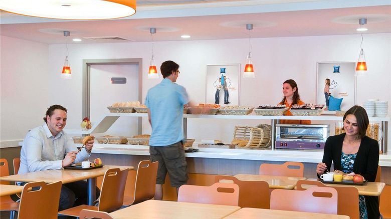 <b>Ibis Budget Brugge Centrum Station Restaurant</b>. Images powered by <a href="https://iceportal.shijigroup.com/" title="IcePortal" target="_blank">IcePortal</a>.