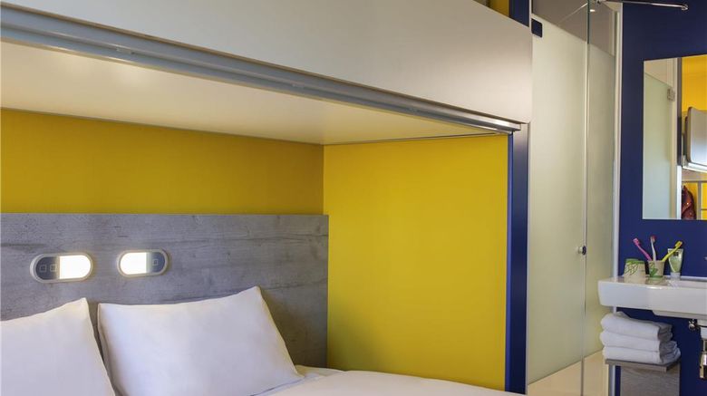 <b>Ibis Budget Amsterdam Airport Room</b>. Images powered by <a href="https://iceportal.shijigroup.com/" title="IcePortal" target="_blank">IcePortal</a>.