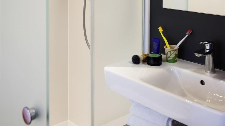 <b>Ibis Budget Amsterdam Airport Room</b>. Images powered by <a href="https://iceportal.shijigroup.com/" title="IcePortal" target="_blank">IcePortal</a>.