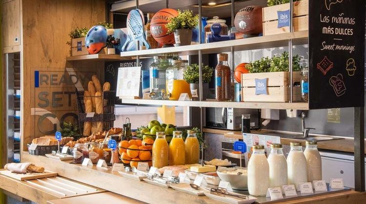 Ibis Budget Madrid Valentin Beato Restaurant
