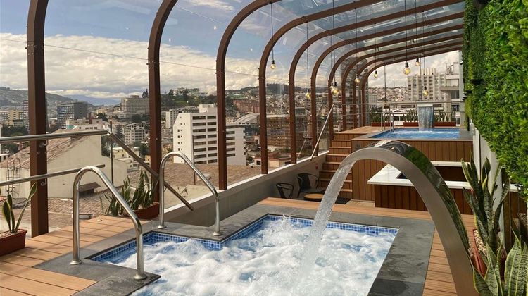 Mercure Grand Hotel Alameda Quito Pool