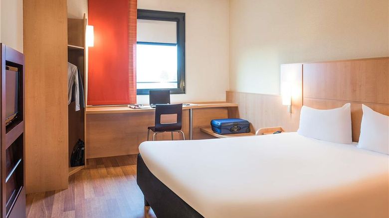 <b>Ibis Milano Malpensa Airport Room</b>. Images powered by <a href="https://iceportal.shijigroup.com/" title="IcePortal" target="_blank">IcePortal</a>.