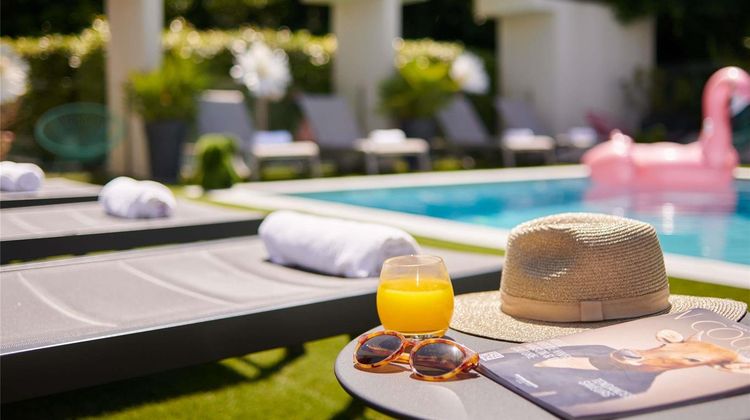Ibis Styles Cognac Exterior