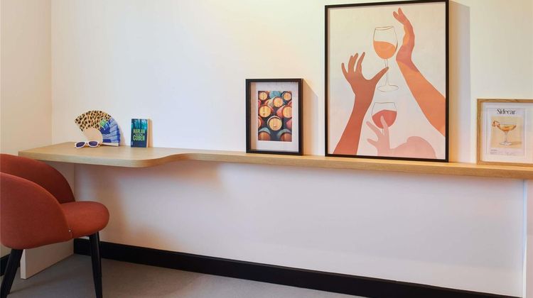 Ibis Styles Cognac Room