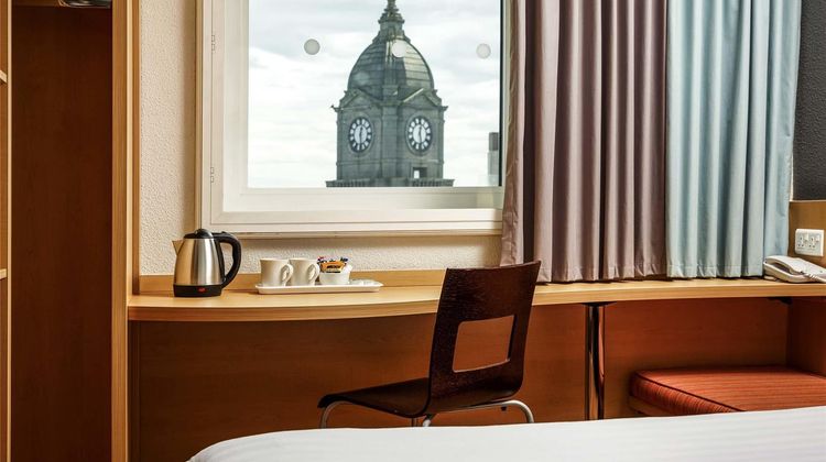 Ibis Aberdeen Centre Room