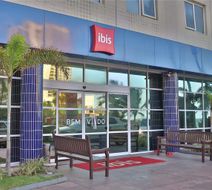 Ibis Salvador Rio Vermelho Exterior