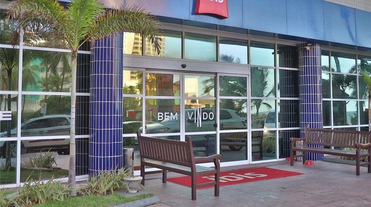 Ibis Salvador Rio Vermelho Exterior
