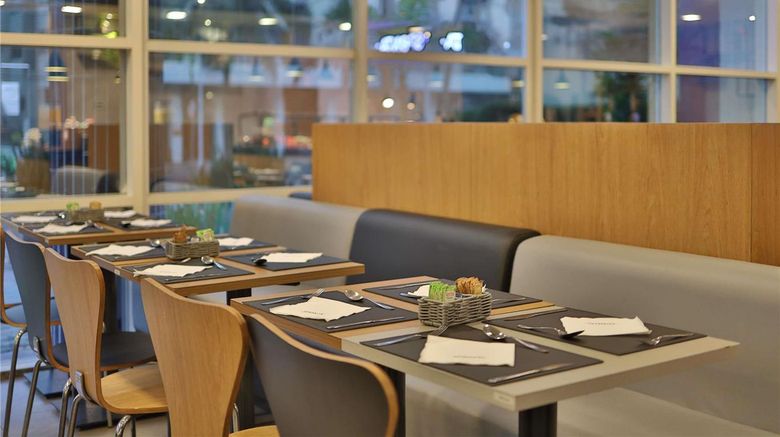 <b>Ibis Salvador Rio Vermelho Restaurant</b>. Images powered by <a href="https://iceportal.shijigroup.com/" title="IcePortal" target="_blank">IcePortal</a>.