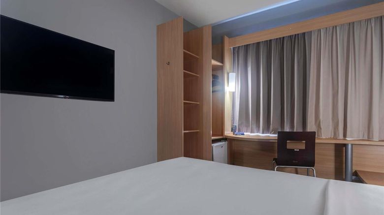 <b>Ibis Salvador Rio Vermelho Room</b>. Images powered by <a href="https://iceportal.shijigroup.com/" title="IcePortal" target="_blank">IcePortal</a>.