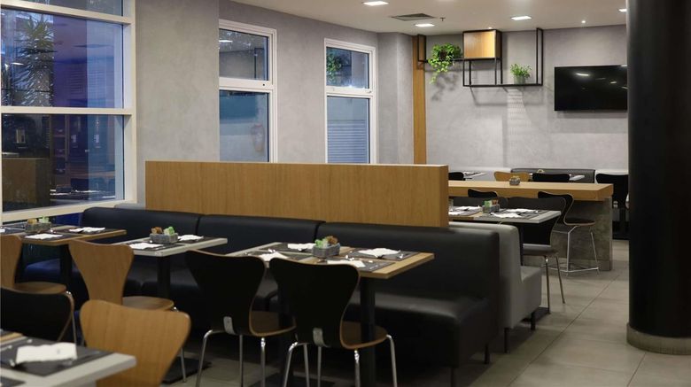 <b>Ibis Salvador Rio Vermelho Restaurant</b>. Images powered by <a href="https://iceportal.shijigroup.com/" title="IcePortal" target="_blank">IcePortal</a>.