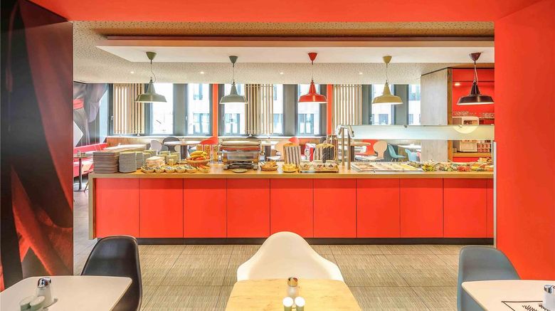 <b>Ibis Innsbruck Hauptbahnhof Restaurant</b>. Images powered by <a href="https://iceportal.shijigroup.com/" title="IcePortal" target="_blank">IcePortal</a>.