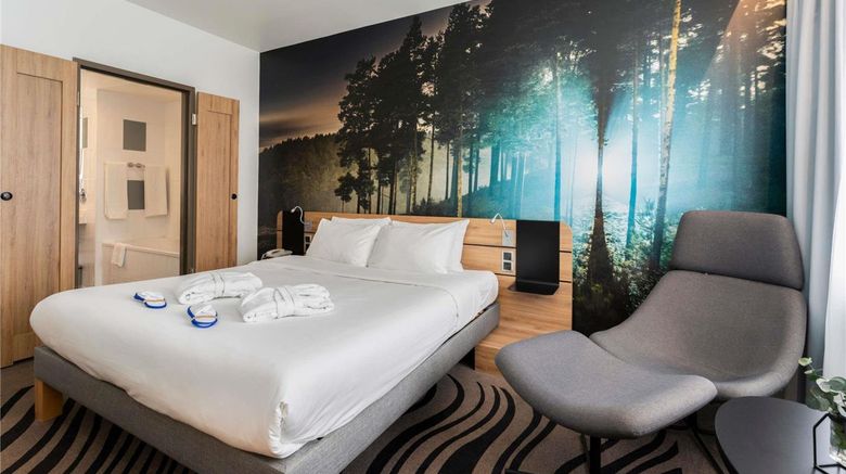 <b>Novotel Vilnius Centre Room</b>. Images powered by <a href="https://iceportal.shijigroup.com/" title="IcePortal" target="_blank">IcePortal</a>.