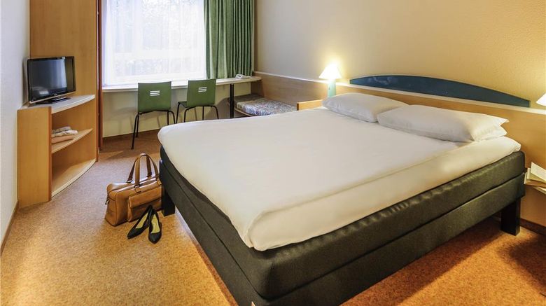<b>Ibis Hotel Bregenz Room</b>. Images powered by <a href="https://iceportal.shijigroup.com/" title="IcePortal" target="_blank">IcePortal</a>.