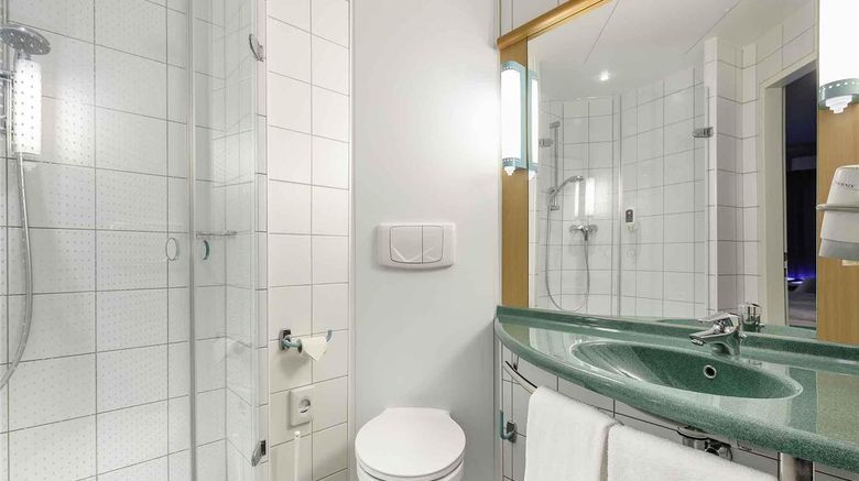 <b>Ibis Hotel Bregenz Room</b>. Images powered by <a href="https://iceportal.shijigroup.com/" title="IcePortal" target="_blank">IcePortal</a>.