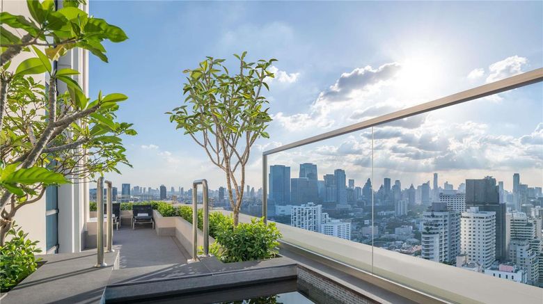 <b>Sofitel Bangkok Sukhumvit Room</b>. Images powered by <a href="https://iceportal.shijigroup.com/" title="IcePortal" target="_blank">IcePortal</a>.