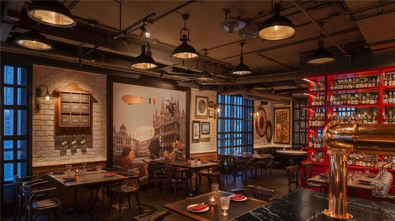 <b>Sofitel Bangkok Sukhumvit Restaurant</b>. Images powered by <a href="https://iceportal.shijigroup.com/" title="IcePortal" target="_blank">IcePortal</a>.