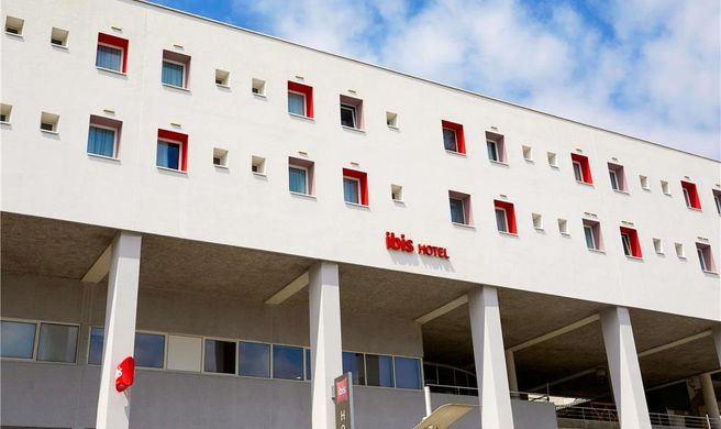 Ibis Hotel Lorient Centre Gare Exterior