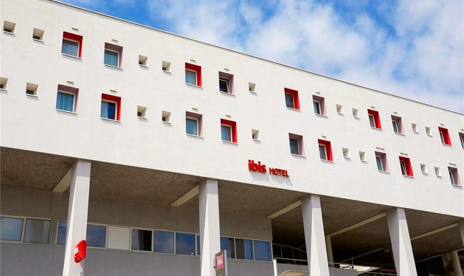 Ibis Hotel Lorient Centre Gare Exterior