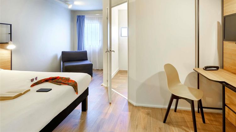 Ibis Hotel Lorient Centre Gare Room