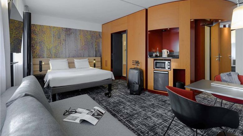 <b>Suite Novotel Parkstadt Schwabing Room</b>. Images powered by <a href="https://iceportal.shijigroup.com/" title="IcePortal" target="_blank">IcePortal</a>.