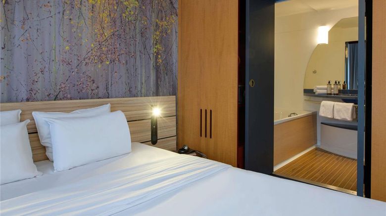 <b>Suite Novotel Parkstadt Schwabing Room</b>. Images powered by <a href="https://iceportal.shijigroup.com/" title="IcePortal" target="_blank">IcePortal</a>.